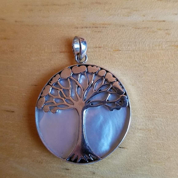 NEW Sterling Silver & Mother of Pearl Tree of Life Handmade Bali Energy Pendant - Picture 3 of 8